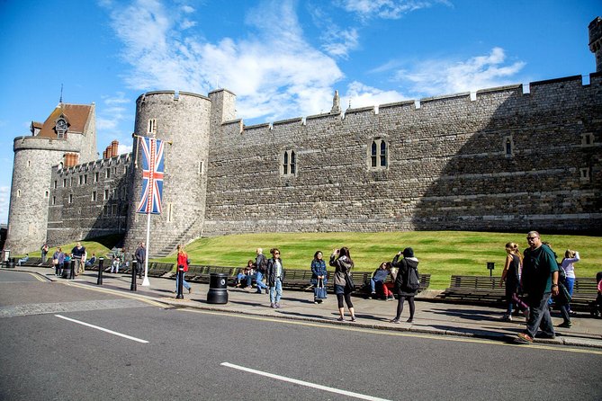 Summer Special: Buckingham Palace & Windsor Castle Tour - The Windsor timing question