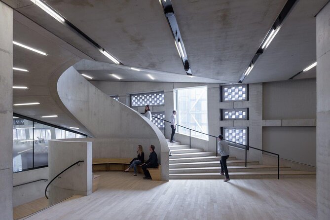 Tate Modern Official Discovery Tour - Starting at Tate Modern at 11:30 am
