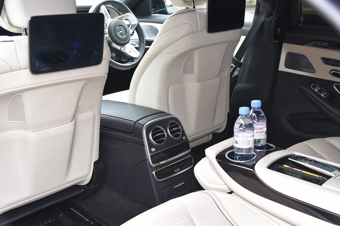 Taxi: Heathrow Airport To or From London - Heathrow pickup without the airport scramble