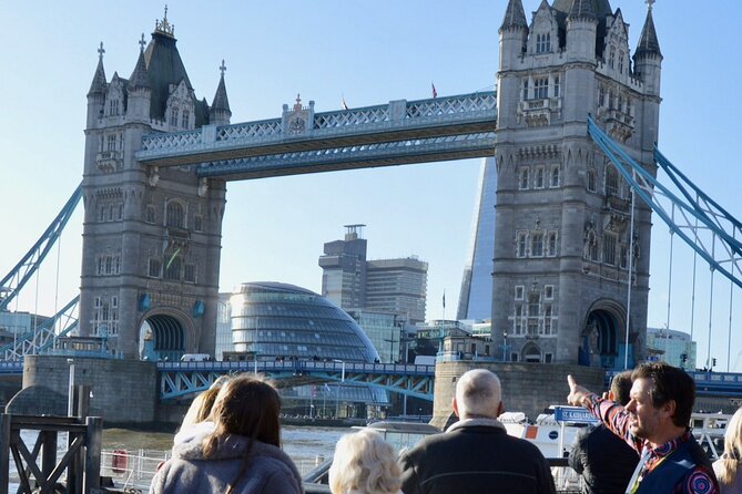 Taxi Private Tour of the Big Sights of London - Big Ben, Parliament, and the sights between stops