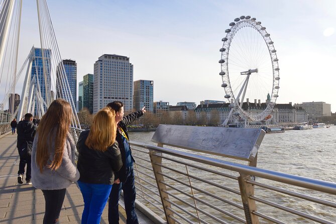 Taxi Private Tour of the Big Sights of London - The London Eye from Hungerford Bridge
