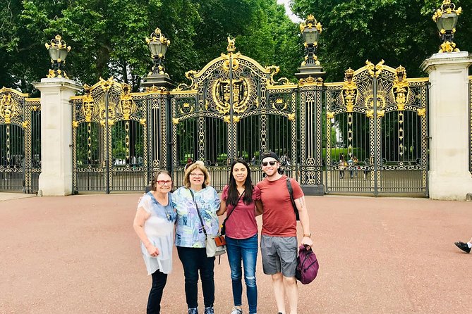 The 6 Hour Private Iconic Black Cab Sightseeing Tour - St. James’s Palace and the royal quarter