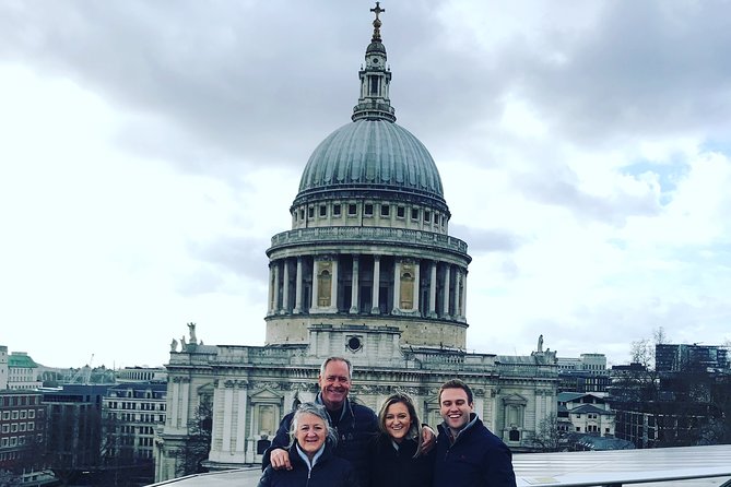 The 6 Hour Private Iconic Black Cab Sightseeing Tour - St. Paul’s Cathedral and Trafalgar Square