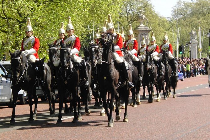 The Changing of the Guard - Exclusive Guided Walking Tour - Who should book this walk?