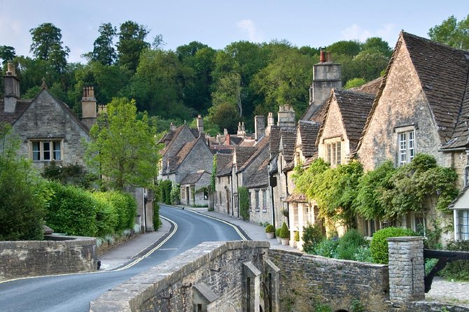 The Cotswolds Guided Day Tour from London - Burford, the first taste of Cotswolds stone