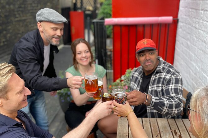 The Great British Pub Walking Tour: London - The guide is the heart of the experience