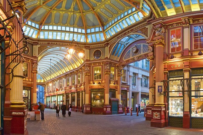 The Magic of Harry Potter Private Guided Tour for Kids and Families in London - From Piccadilly Circus into the wizarding world