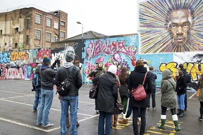 The Original London Street Art Tour - Shoreditch High Street and the final street scenes