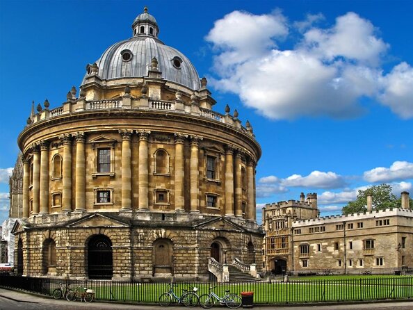 Tours of Oxford private walking tours for the Discerning Traveler - At a glance: what makes this Oxford walk different