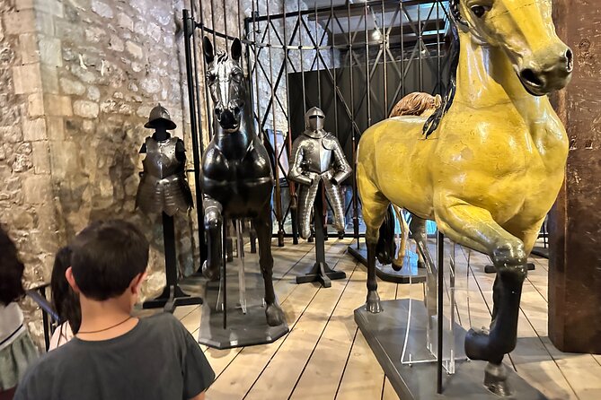 Tower of London for kids & families Private Guided Tour with pre-booked Tickets - Medieval Palace, Mint Street, and Tower Green