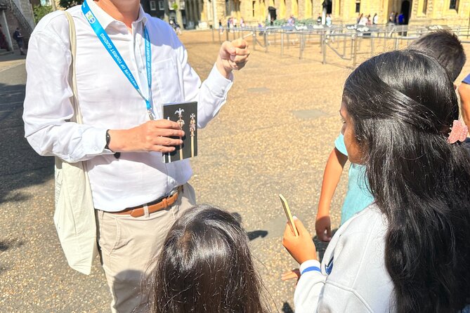 Tower of London for kids & families Private Guided Tour with pre-booked Tickets - How the private format changes the visit