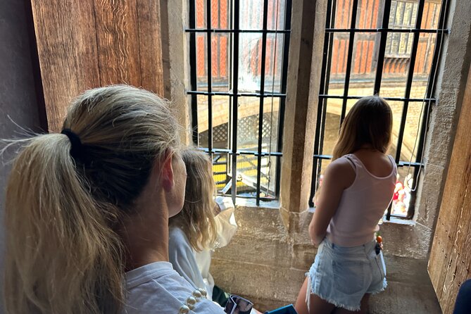 Tower of London for kids & families Private Guided Tour with pre-booked Tickets - Is $385.79 per person good value?