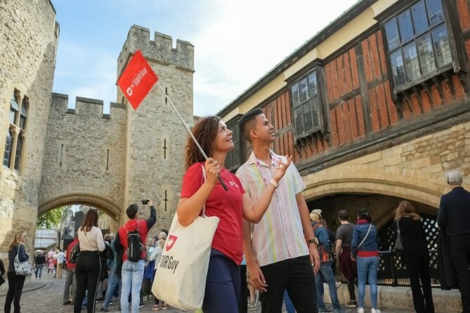 Tower of London Guided Tour with Beefeater Meet & Crown Jewels - The Jewel House and the Crown Jewels