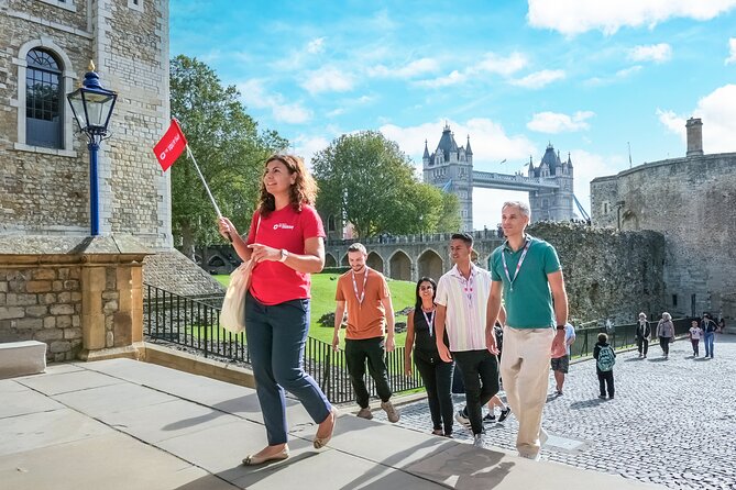 Tower of London: Guided Tour with Thames River Cruise - The Crown Jewels and the Jewel House
