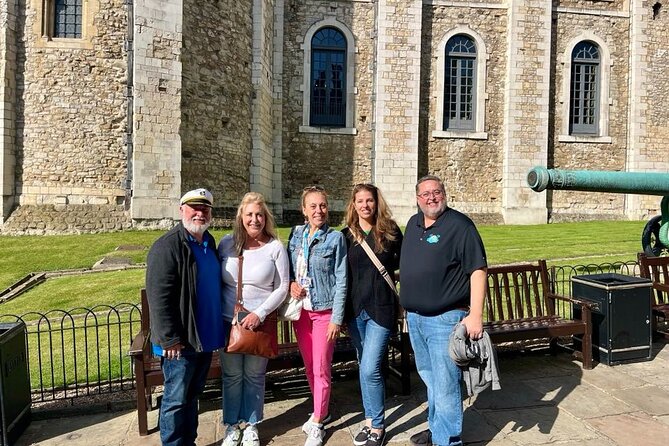 Tower of London Private Tour for Families and Friends - The White Tower and the age of William the Conqueror