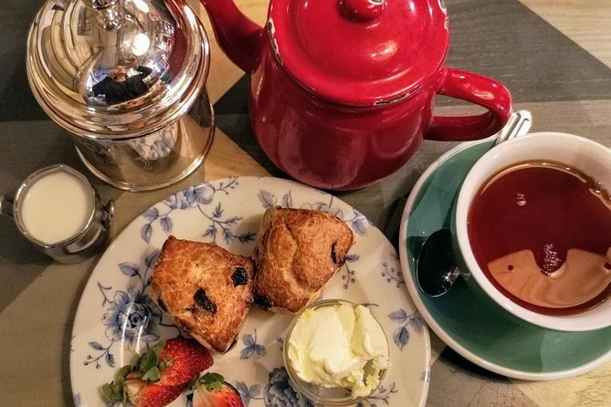 Traditional English Walking Food Tour With London Food Tours - Savory British classics, from bacon baps to Scotch eggs