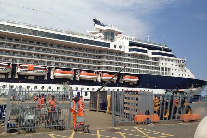 Transfer London to Southampton Cruise Terminal (extra luggage) - Why this transfer makes cruise morning easier