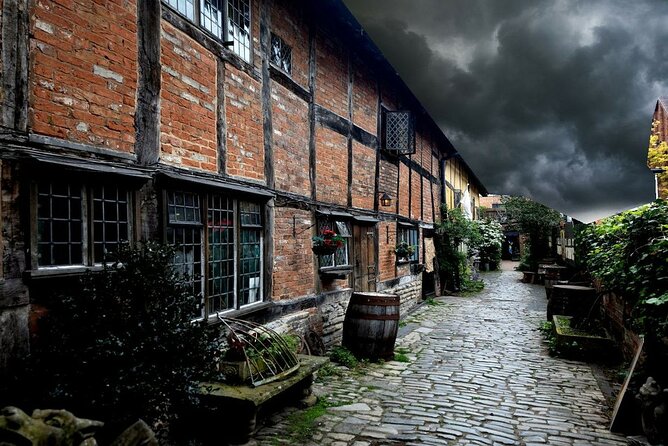 Tudor World Ghost Tour by Lantern light inside the building - Key points to know before you book