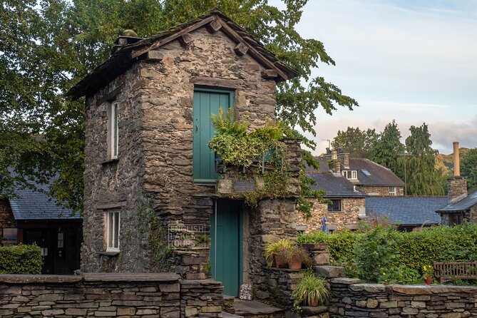Ultimate Full-Day Lake District Tour: 10 Lakes, Amazing Scenery & Lake Cruise - Honister Pass and the slate mines