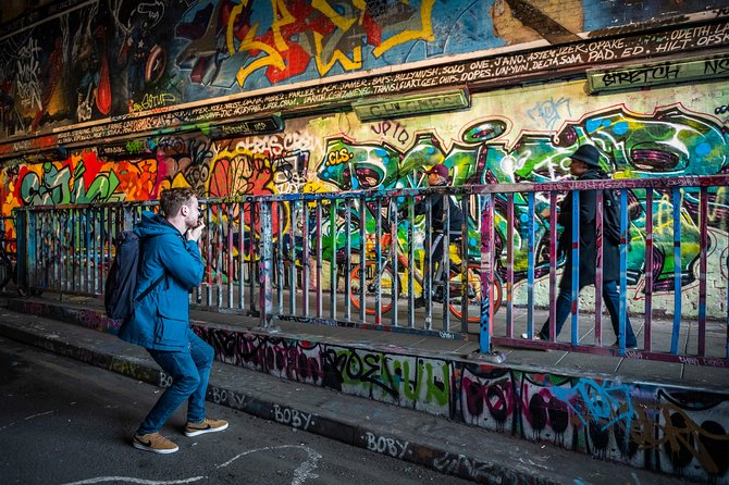 Ultimate introduction to photography in Central London - Photographing Leake Street Arches