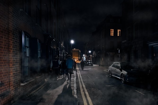 Ultimate Jack the Ripper : Guided Tour of London - Cold nights, rain, and the reality of walking