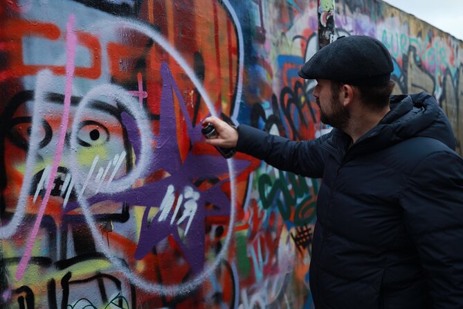 Urban Canvas: Exploring Shoreditch's Vibrant Street Art - Shoreditch as an open-air art gallery