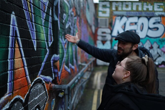 Urban Canvas: Exploring Shoreditch's Vibrant Street Art - Banksy, local artists, and work you might miss