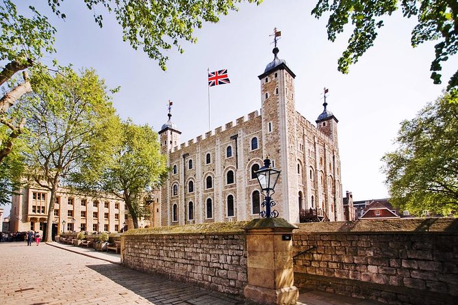 VIP Early Access: Opening Ceremony Tower of London & Bridge Entry - Is $206.65 a fair price?