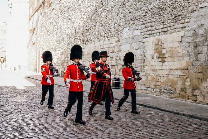 VIP Early Access Opening Ceremony Tower of London & River Cruise - The guide can make or break the morning