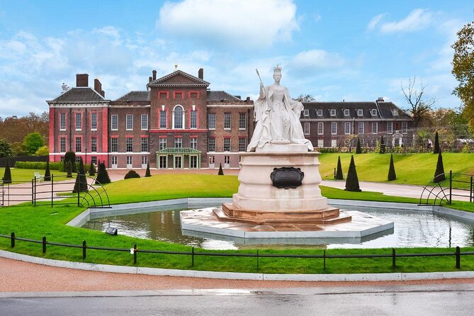 VIP Kensington Palace Gardens Tour & Royal Tea Crown Experience - Key points at a glance