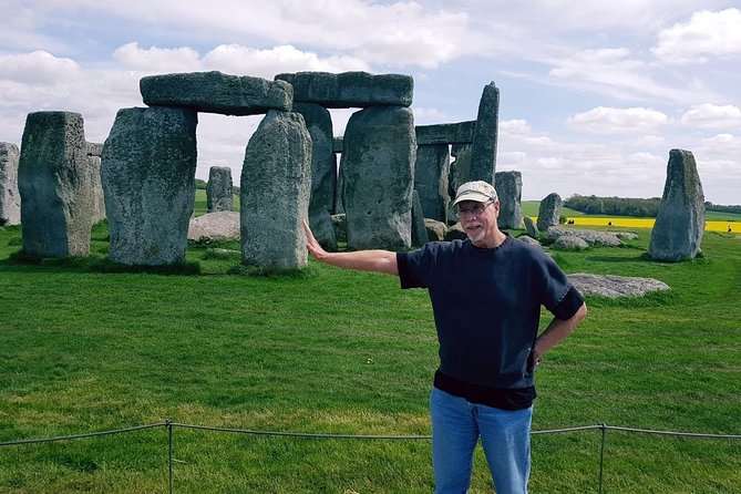 Visit Bath And Stonehenge: Private Black Cab Day Trip from London - The long ride to Stonehenge