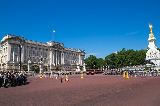 Walking Tour of London Westminster Abbey, Big Ben, Buckingham - St. Margaret’s Church and Westminster’s everyday side