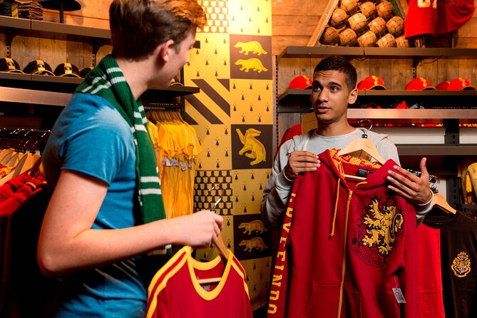 Warner Bros. Studio Harry Potter Tour with Superior Transport from London - Food, ButterBeer, and the souvenir shop