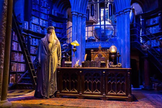 Warner Bros. Studio Harry Potter Tour with Superior Transport from London - Leaving from Victoria on a Harry Potter coach