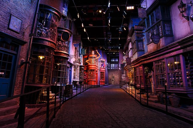 Warner Bros. Studio Tour with Transportation from London - Who will enjoy this most?