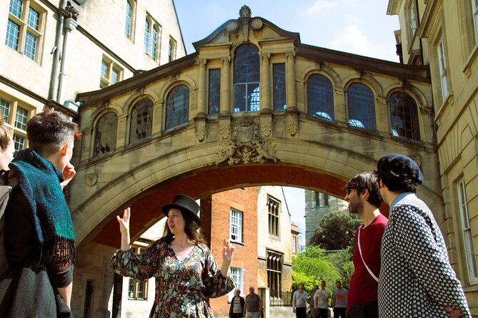 Welcome to Oxford: 2hr private Oxford walking tour - The Bridge of Sighs and Oxford on screen