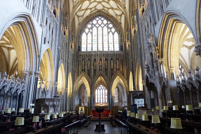 Wells, Cheddar Cheese and Cheddar Gorge - Private Day Trip from Bath - Lunch in a Somerset pub