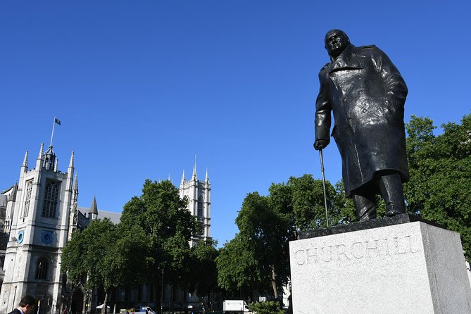 Westminster 3 Hour Walking Tour and Visit of Churchill War Rooms - Trafalgar Square and the city’s public stage