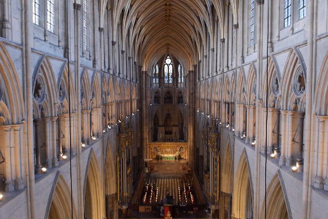 Westminster Guided Walking Tour with Abbey Entry - Buckingham Palace and the Royal Mall