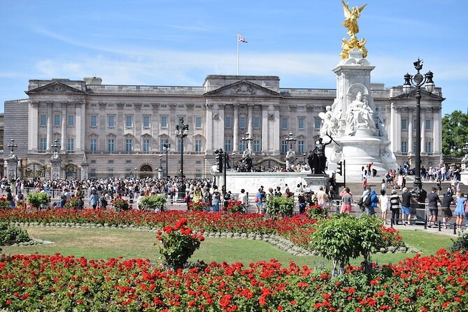 Westminster: Royal London 3-Hour Private Guided Walking Tour - Buckingham Palace and the monarchy in public view