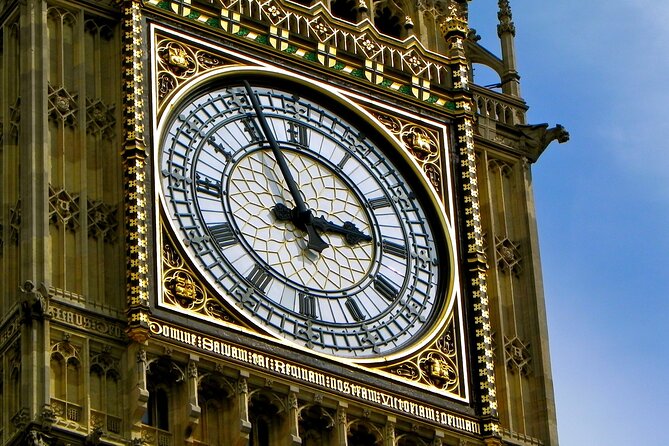Westminster Small Group Guided Tour with Changing of the Guard - Big Ben and the Elizabeth Tower deserve the pause