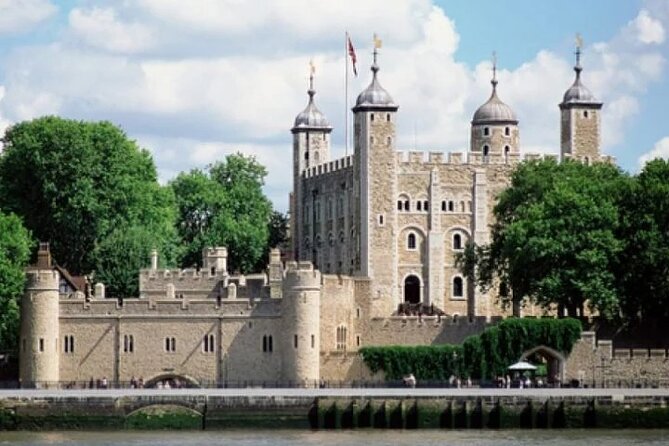 Westminster Walking Tour, River Cruise & Tower of London Entry - The walking demands and practical details