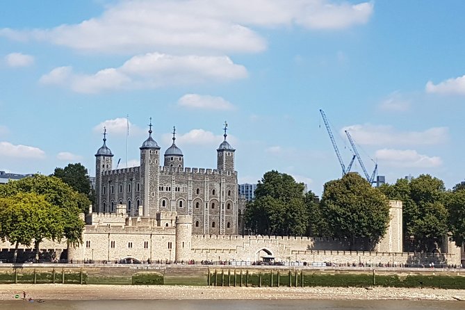 Westminster Walking Tour & Visit The Tower of London - Trafalgar Square and the city’s public stage