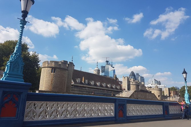 Westminster Walking Tour & Visit The Tower of London - Horse Guards Parade and Whitehall