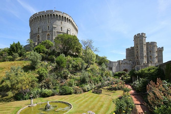Windsor Castle Private Tour in Executive Vehicle With Admission - The biggest weakness is the lack of a proper guide