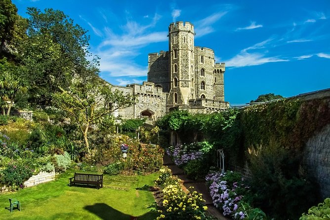 Windsor Castle Private Tour in Executive Vehicle With Admission - Who gets the best value from this outing