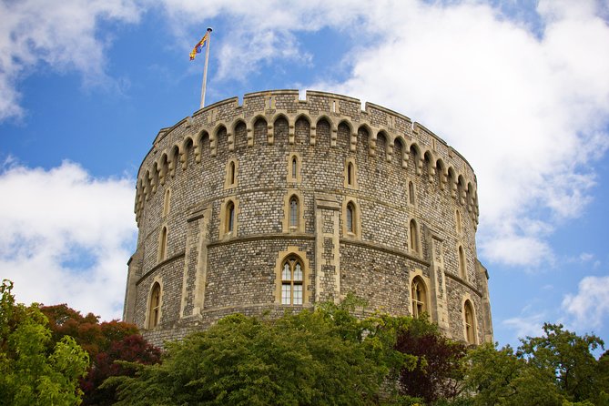 Windsor Castle Tour from London with Transportation & Audio Guide - The audio guide works best for independent explorers