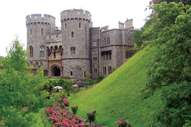 Windsor Castle Tour from London with Transportation & Audio Guide - The return journey requires attention