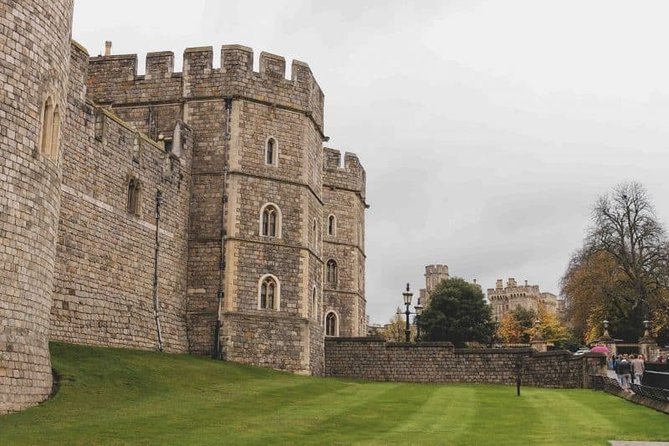 Windsor Independent Day Trip from London with Private Driver - Eton College and the town across the river