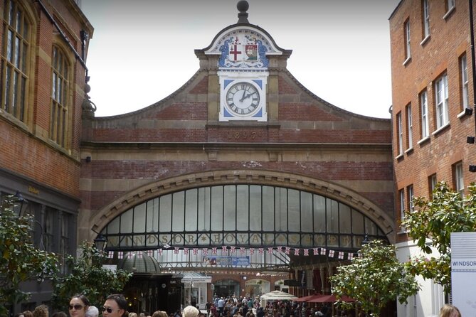 Windsor: Self Guided Walking Tour & Interactive Treasure Hunt - Key points to know before you book